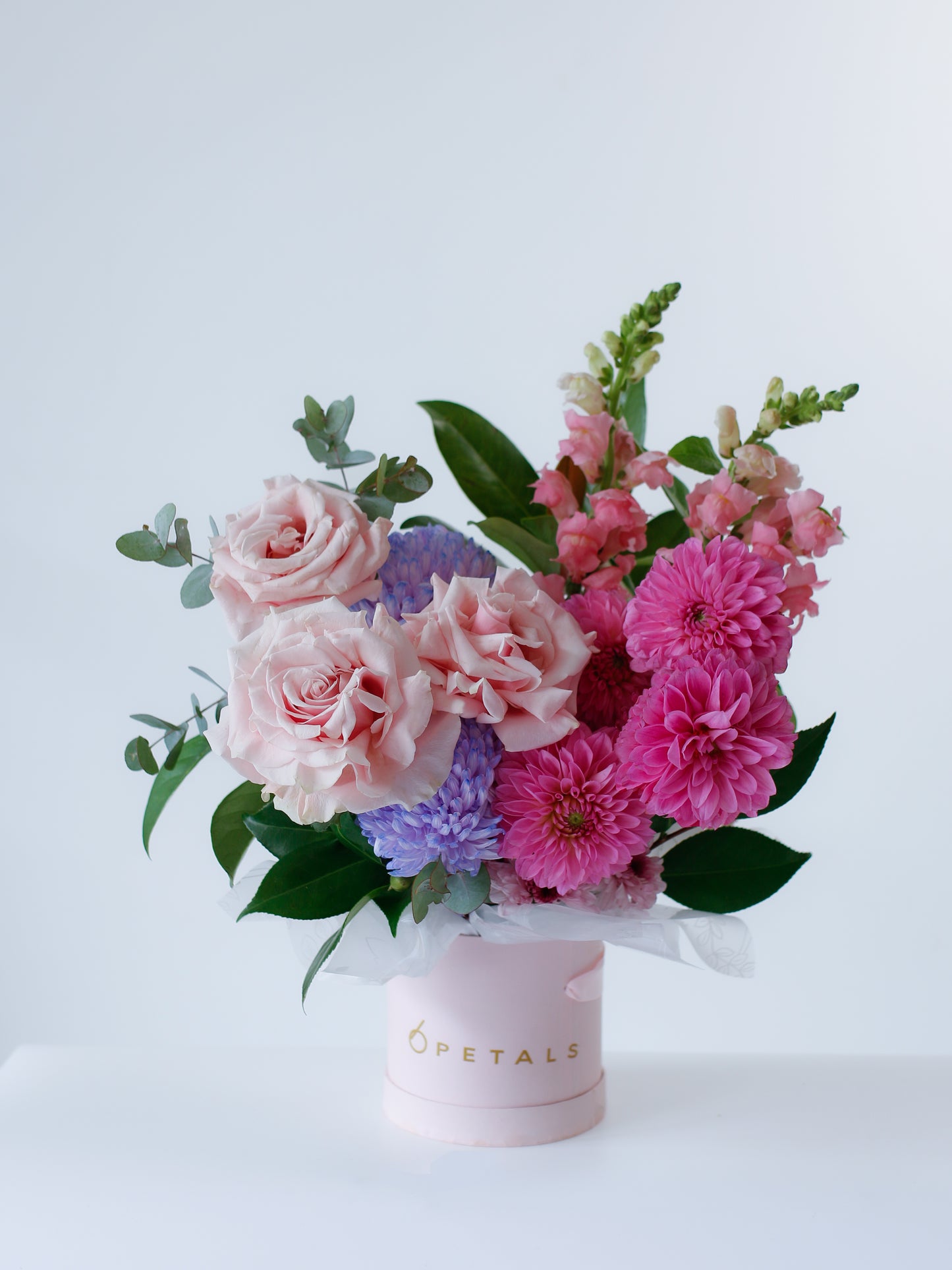 Posy bouquet with pink roses